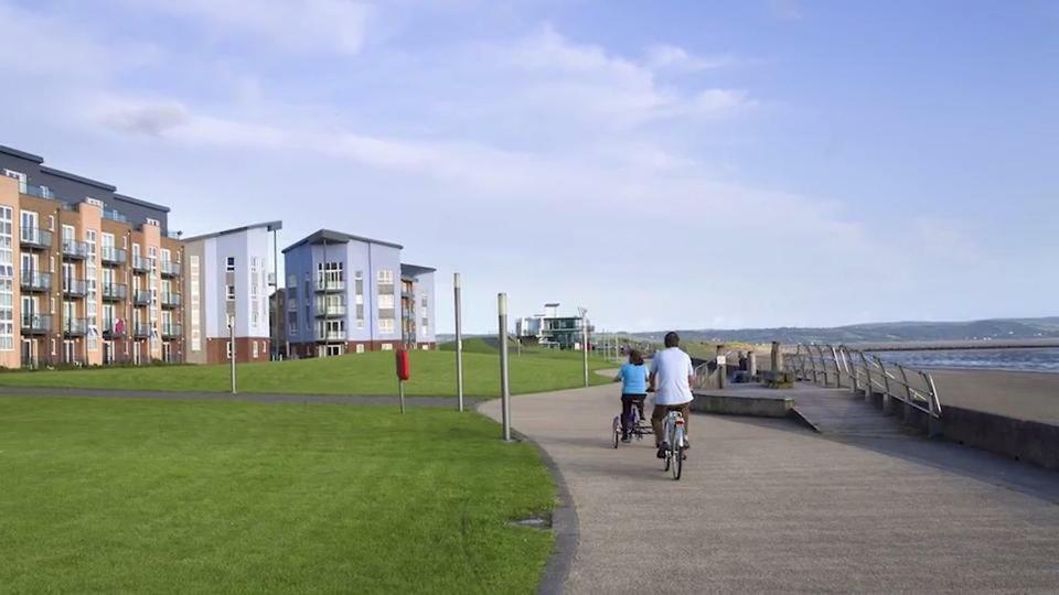 Beach Front Ground Floor Apartment Llanelli Zewnętrze zdjęcie